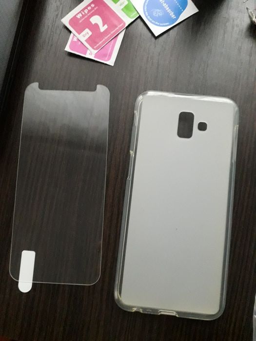Чехол та скло на Samsung J6+ plus