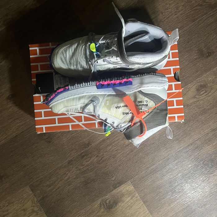 nike off whiteeee