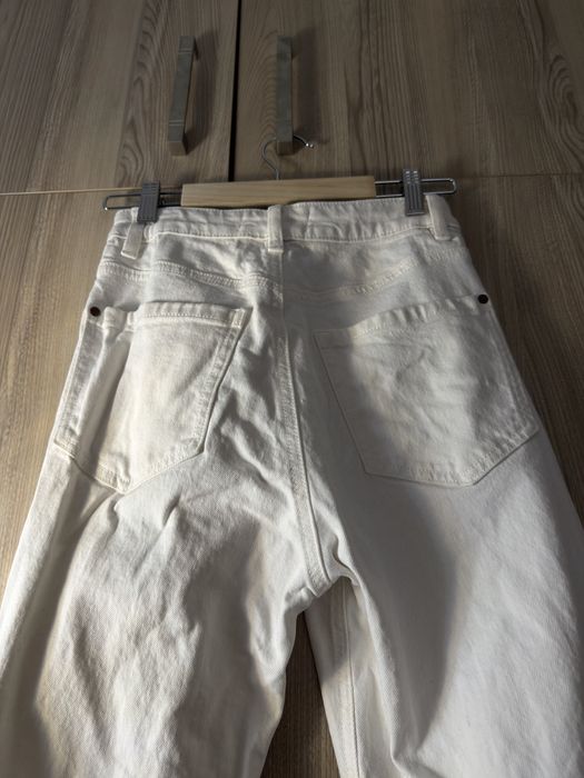 Білі джинси mom fit reserved розмір 32