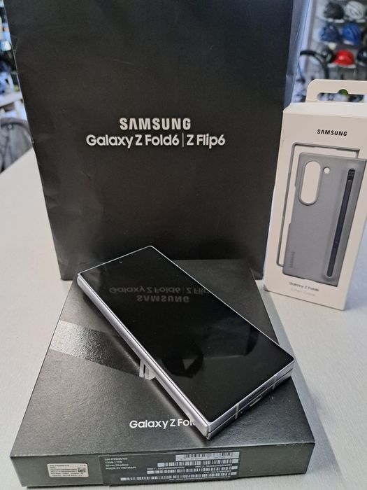 Samsung Galaxy Fold 6 12GB / 1TB  Brand Store Samsung / Ubezpieczenie
