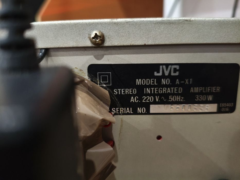 Zestaw nagłośnienia. Jvx ax1 i Sharp CP 8000