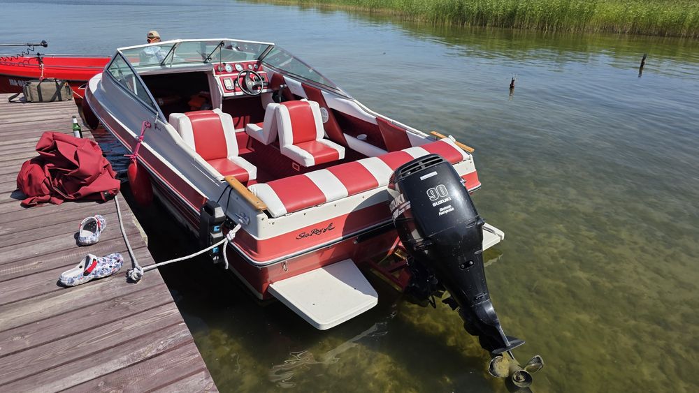 Łódź motorowa Sea Ray z silnikiem Suzuki 90KM