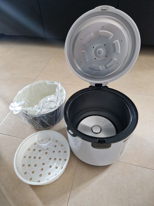 Panela elétrica de arroz 1,8L