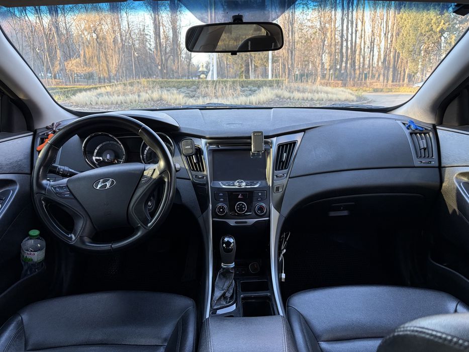 Hyundai Sonata TF