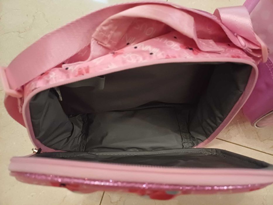 Conjunto Mochila troley + lancheira da Minnie em excelente estado