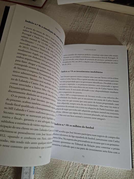 Cercado livro sobre José Sócrates