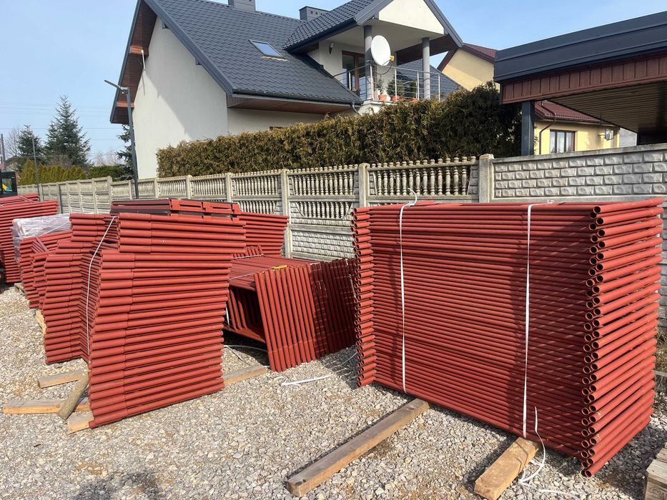 Rusztowanie Warszawskie Elewacyjne Stemple Kółka Blaty Głowice Stopy