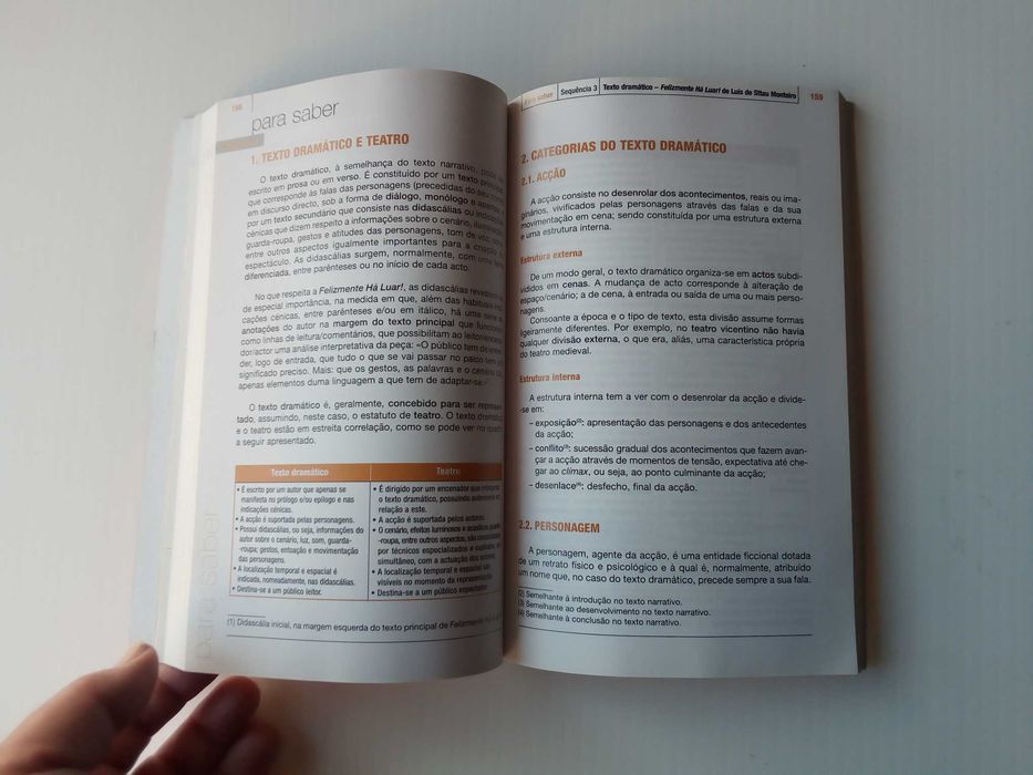 Livro de apoio escolar, Português, de Alice Amaro, 12º ano