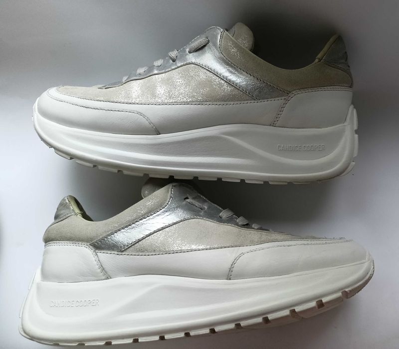 Шкіряні сліпони Candice Cooper.