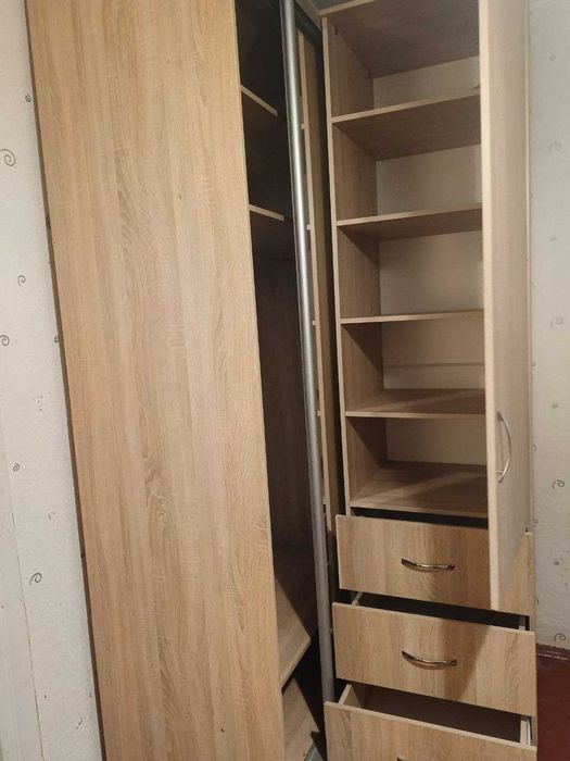шкаф купе угловой с зеркалом