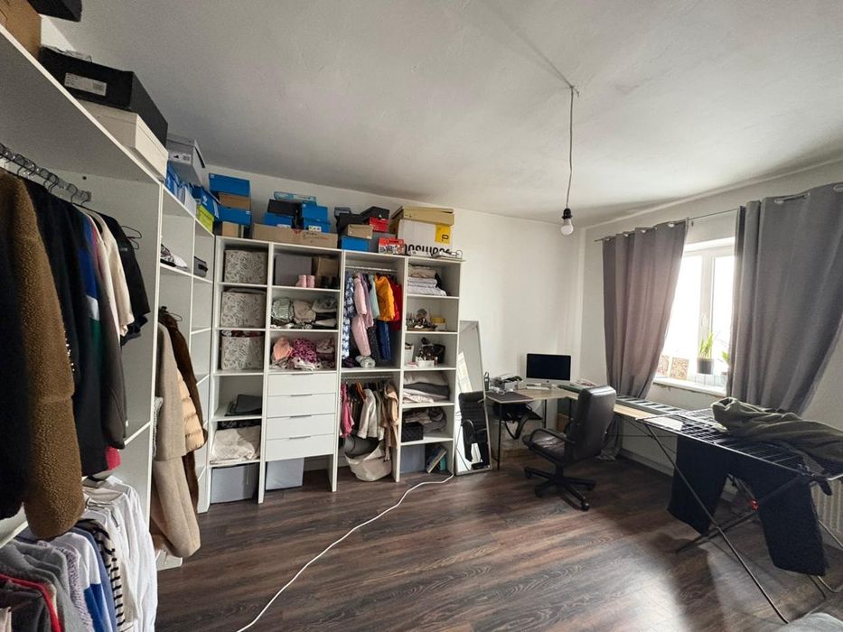 3 кімнатна в будинку вул.Кишинівська