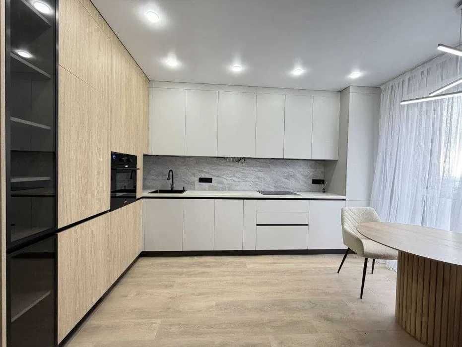 Продажа 1к квартири, вул. Чорновола 27 центр Києва