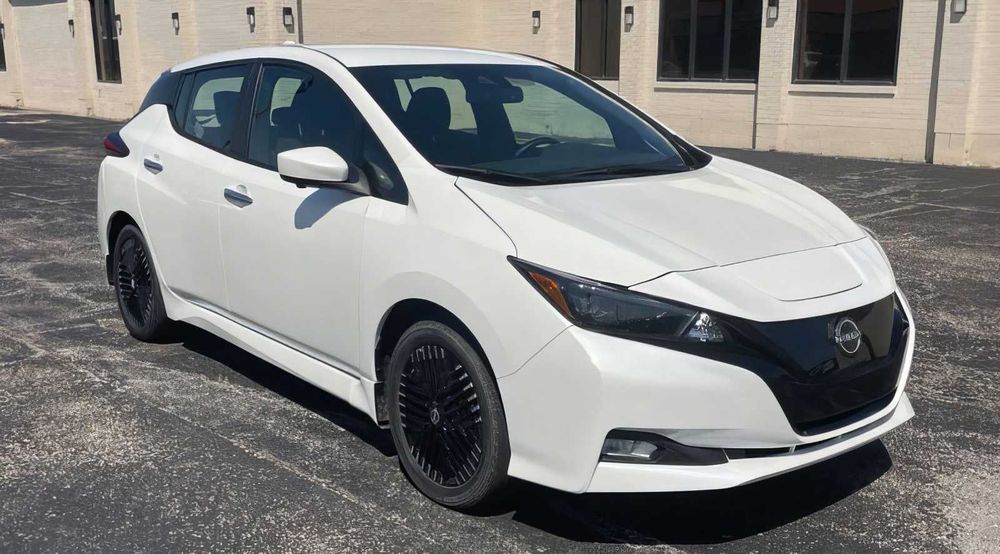 Nissan LEAF SV PLUS      2023