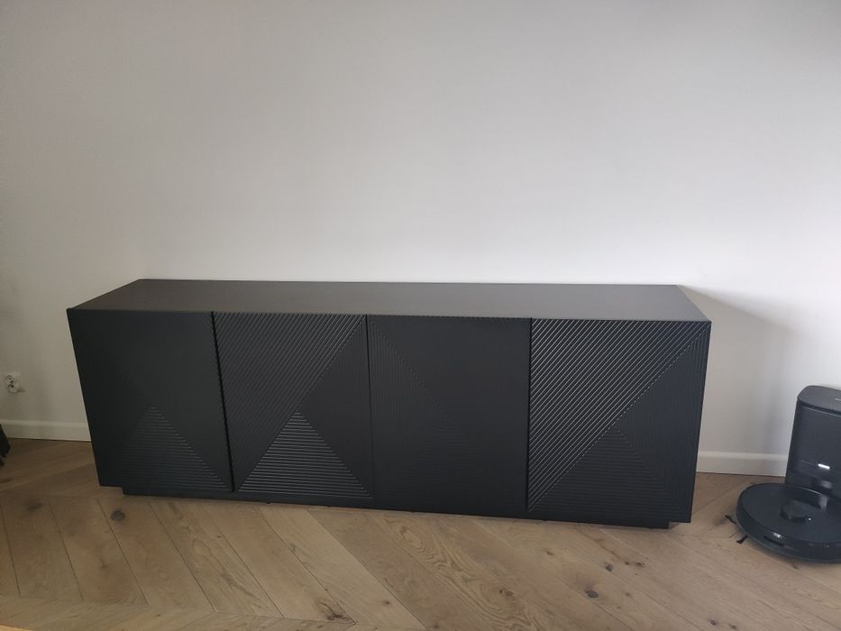 Komoda Asha Bogart Meble 200 cm czterodrzwiowa - czarny mat