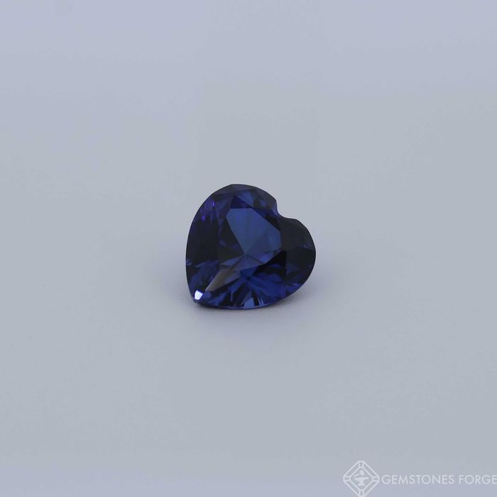 Szafir Laboratoryjnie wytworzony niebieski 6x6 mm