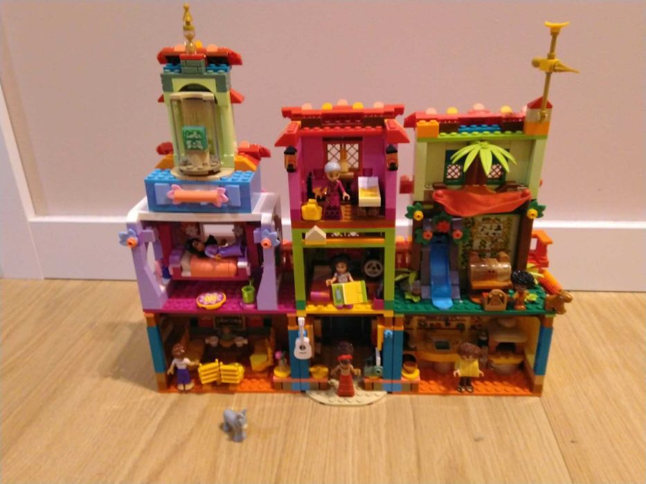 Klocki Lego dom rodziny Madrigal