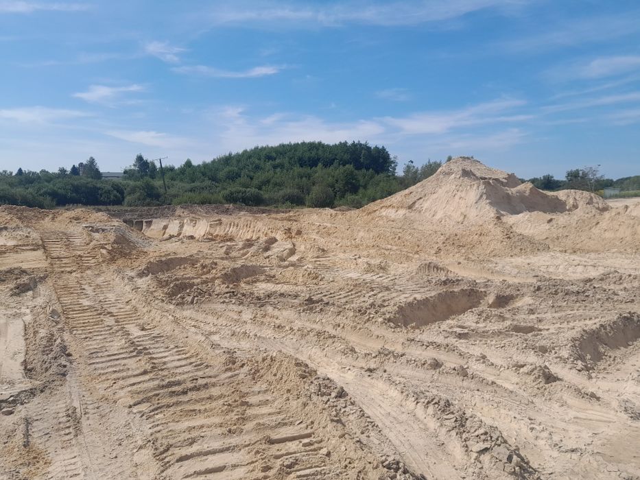 Piasek podsypka zasyp fundamentów koparka