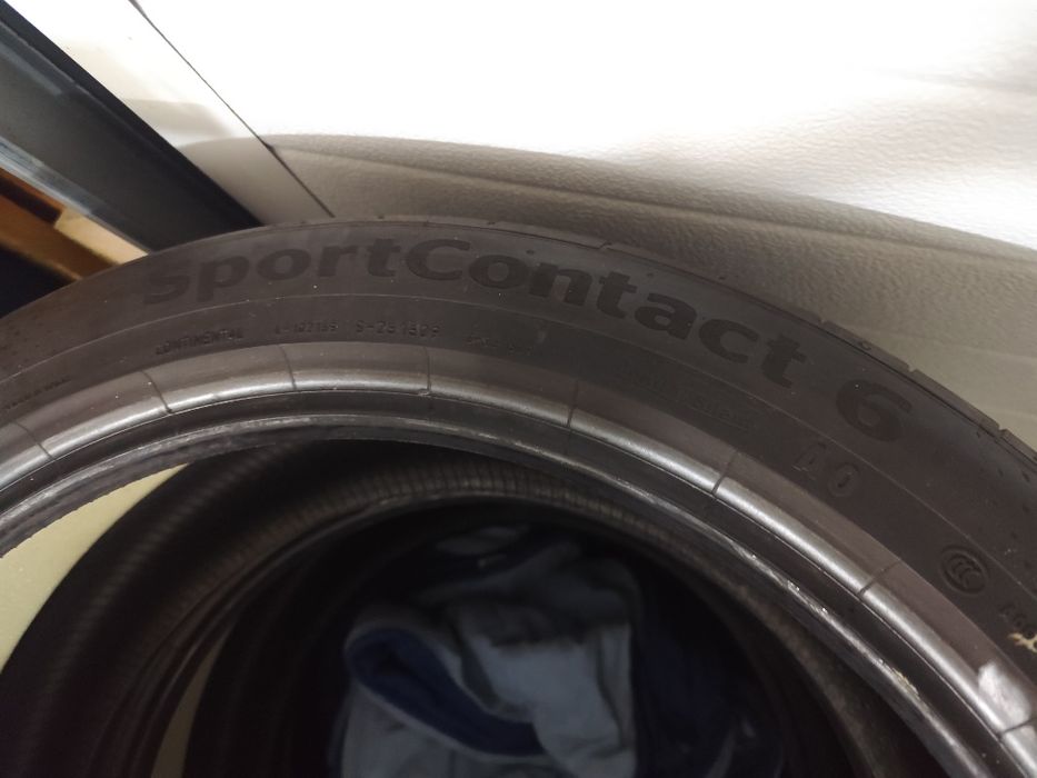 Opony letnie 255/40 R20
