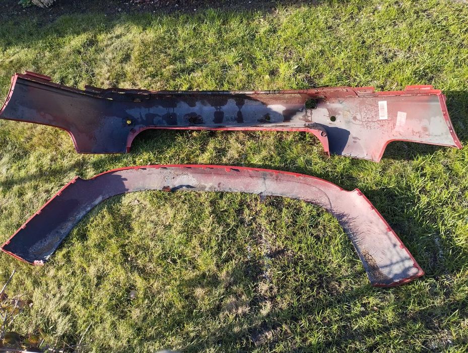 Zderzak Tył VOLVO V50 Lift Parktronik Czerwony