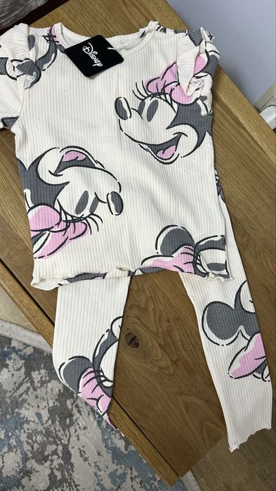 Набір легінси і футболка