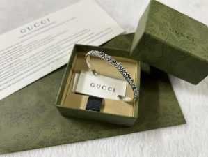 GUCCI Bransoletka Kwiatowa