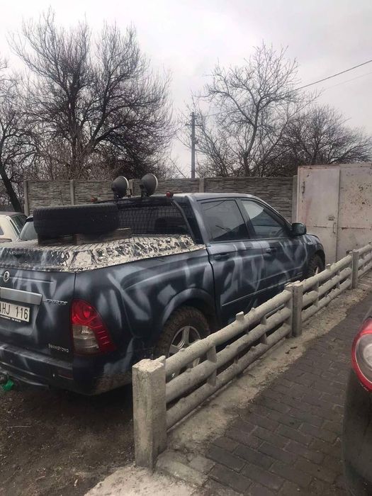 Автомобіль Ssangyong Action