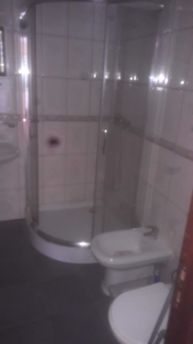 Moradia com três quartos equipada