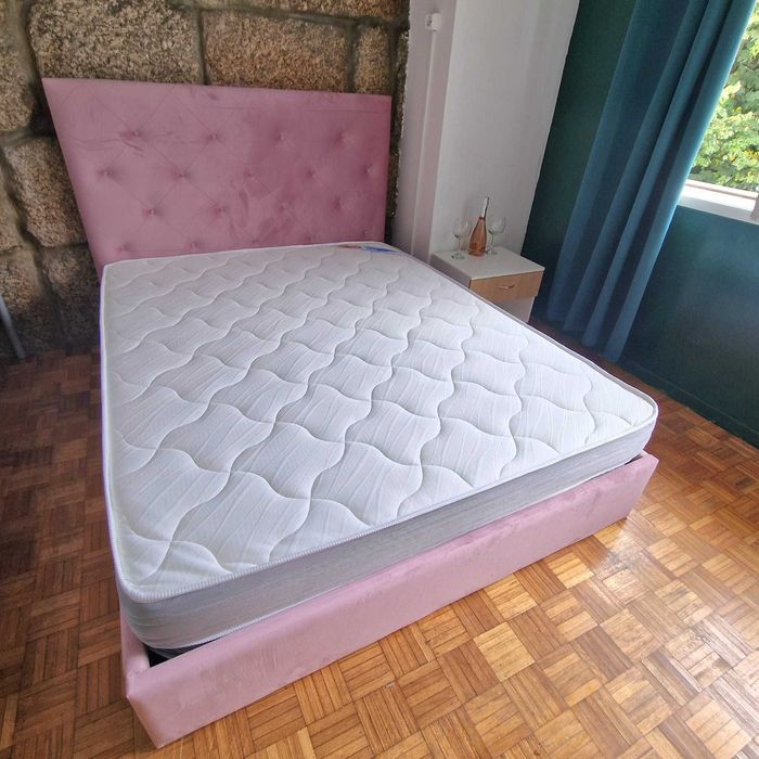 Camas de Casal Estofadas de Luxo 199€ Disp. em Várias Cores! 190x140m!