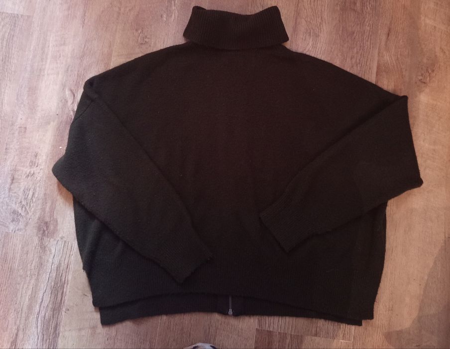 Женские  вещи свитера, кофты