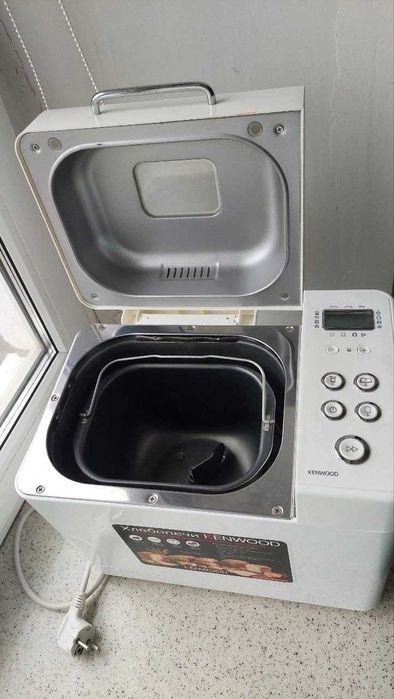 Хлібопічка Kenwood BM 250, автоматична, до 1 кг