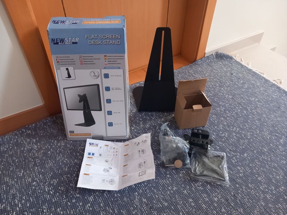 Computer Case (New). Computer Support64283957117569121