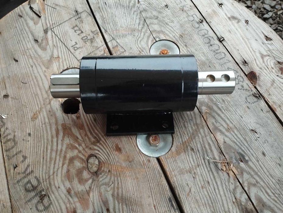 Łuparka świdrowa do drewna z kołem pasowym / stożek 100mm/ koło 200mm