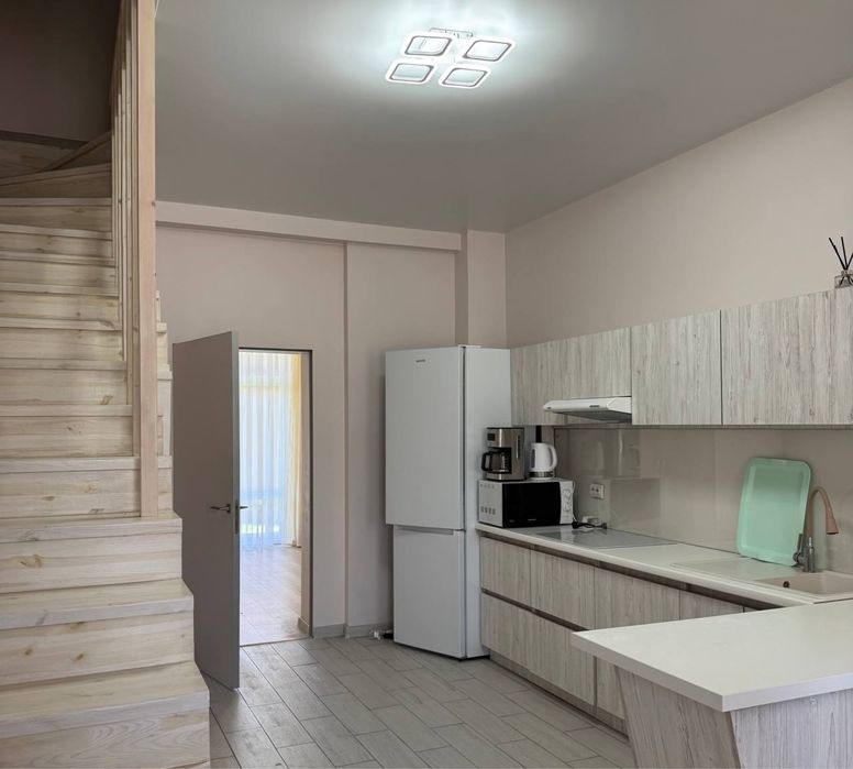 Оренда 3 кімнатного Будинку