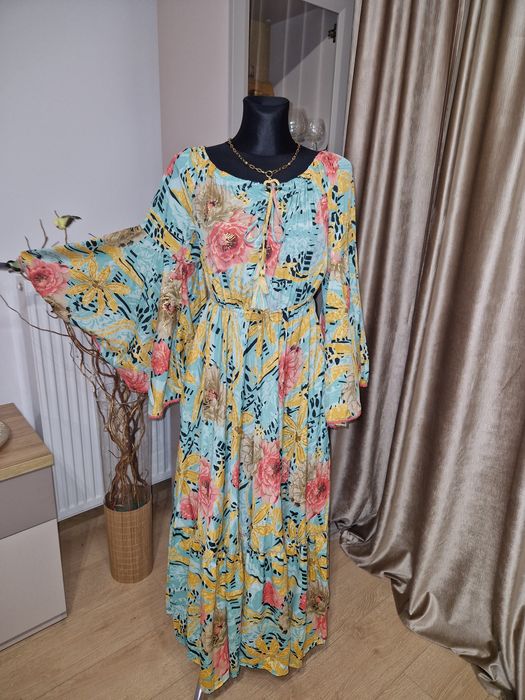 Sukienka długa hiszpanka