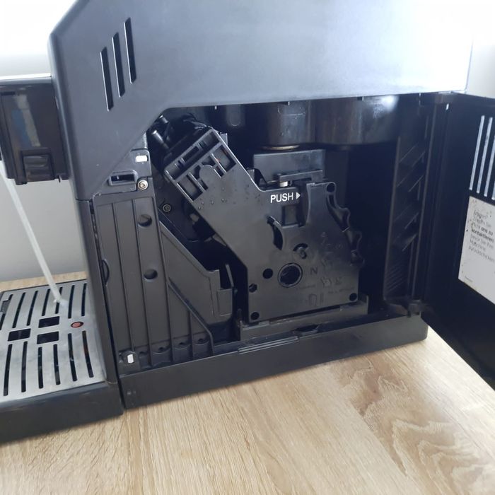 Po serwisie z gwarancją ekspres ciśnieniowy automatyczny philips