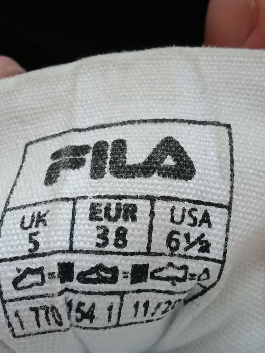 Buty tekstylne marki Fila rozm 38,5 na grubej podeszwie