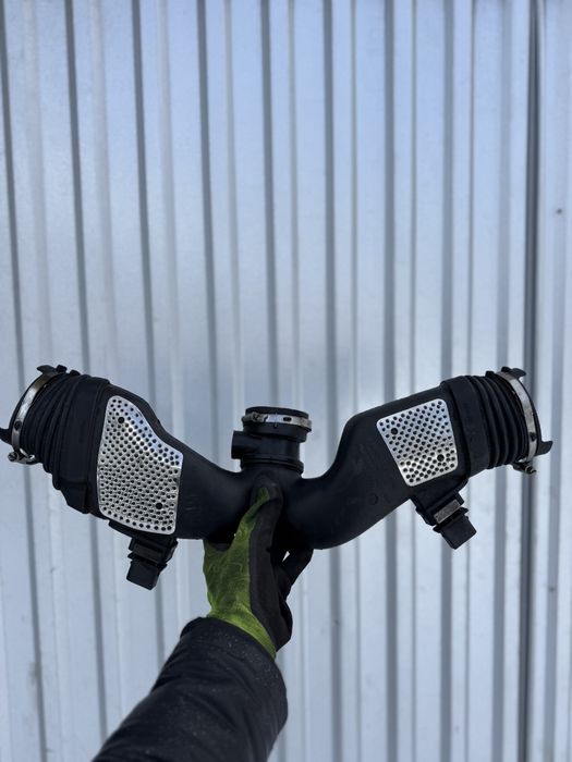 Патрубок бабочка Om642 (3.0)