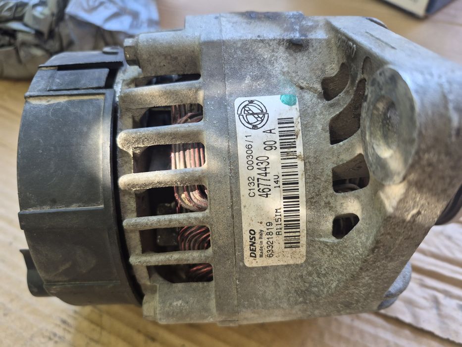 Генератор denso 90A