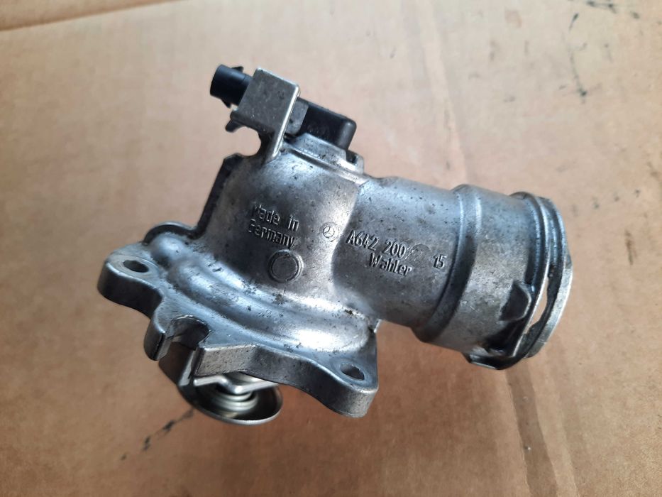Termostat z obudową A64.22002.215 Mercedes W207 W204 W212 3.0 V6
