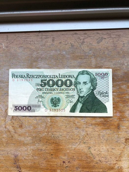 Notas de 33 países, mais  Polônia  5000 zlotych 1982,1 dólar 2009,1999