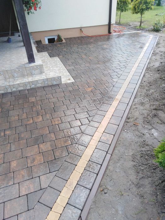 Układanie kostki brukowej