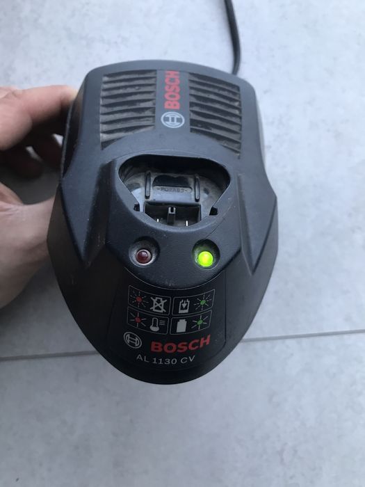 Bosch Ładowarka AL 1130 CV
