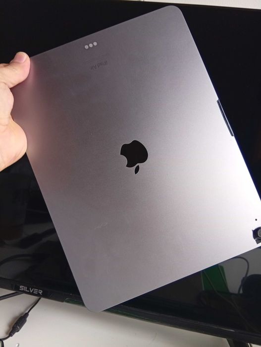 iPad 7 (2019) Cinzento– Para Peças (Bloqueio iCloud)