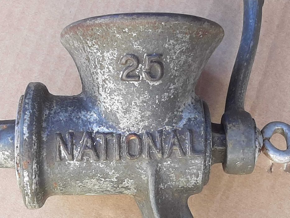 Moinho de carne manual