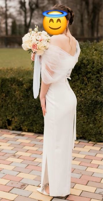 Продаю розкішну сукню, ручної роботи дуже високої якості пошиву