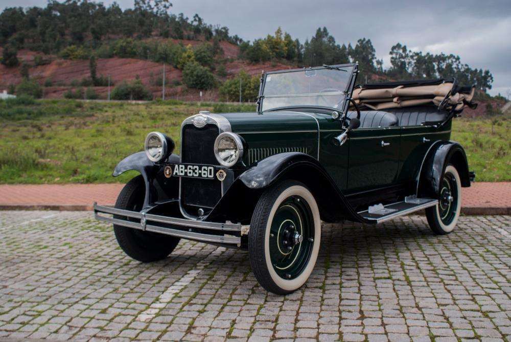 Carro antigo para eventos (Chevrolet 97 anos)