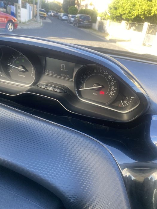 Peugeot 208 1.2 PureTech – Económico Gasolina/GPL