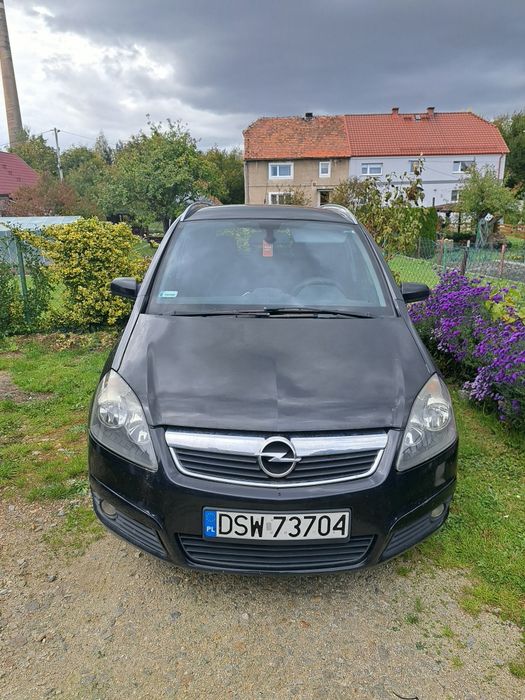 Opel Zafira B 1.8benzyna