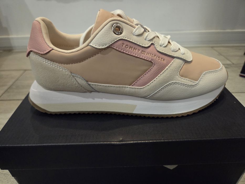 Tommy Hilfiger – damskie sneakersy rozm 37