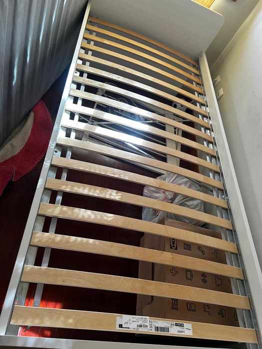 Cama ikea Slakt 90x200 com colchão vesteroy